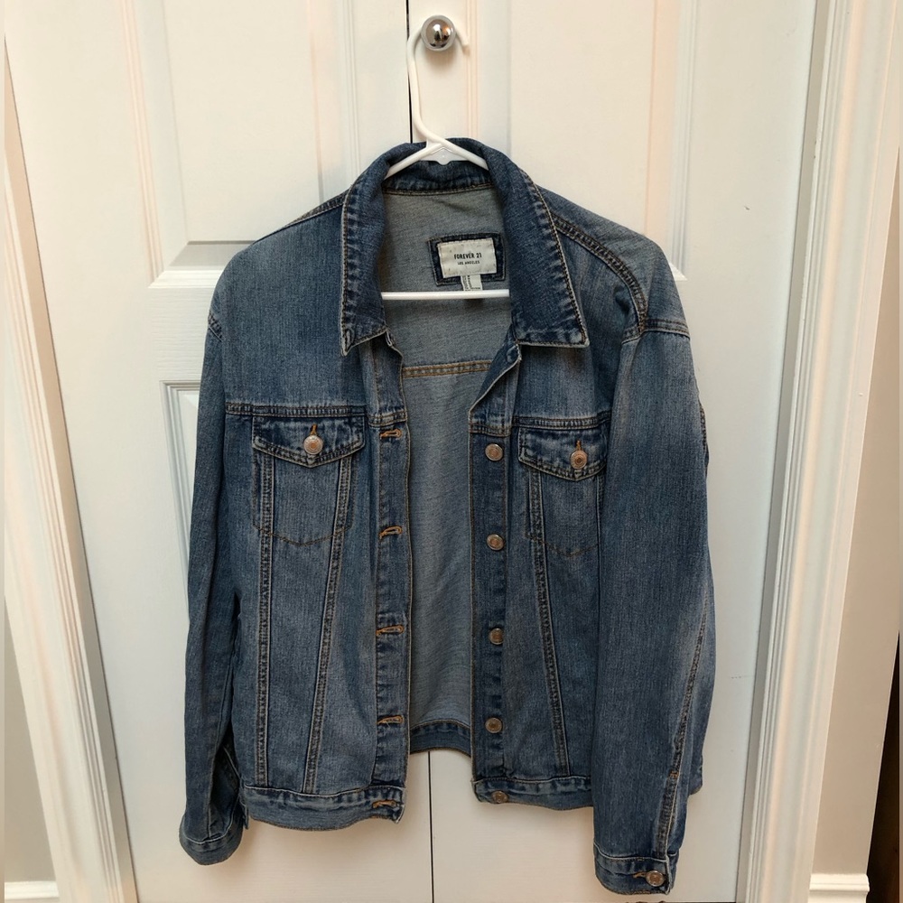 Oversized denim jacket.